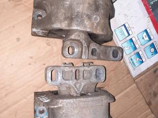 кронштейн двигателя Audi A3 8L 1999, 1.6 л., бензин, 1J0199262, 1J0199555