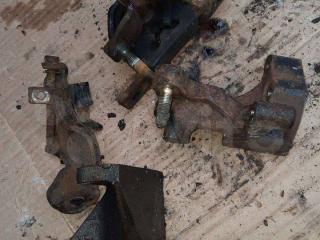 кронштейн двигателя Nissan Almera N16 2001, 1.5 л., бензин