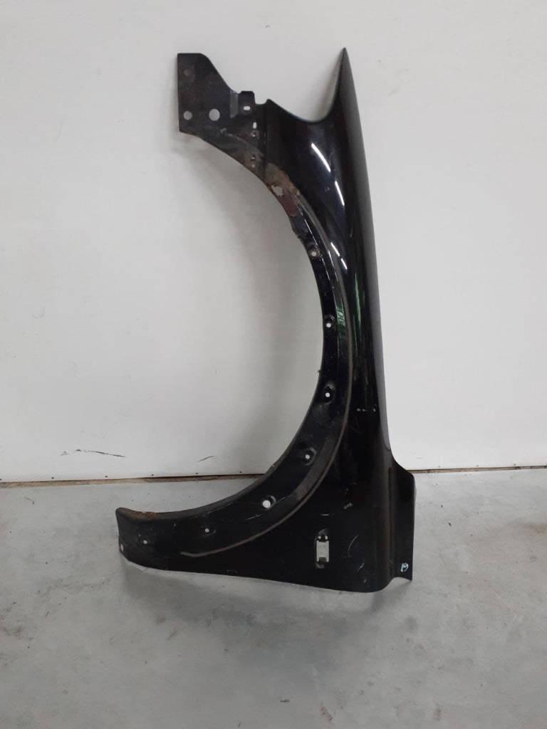 крыло переднее левое Volvo XC70 1 поколение 2000 - фото №1