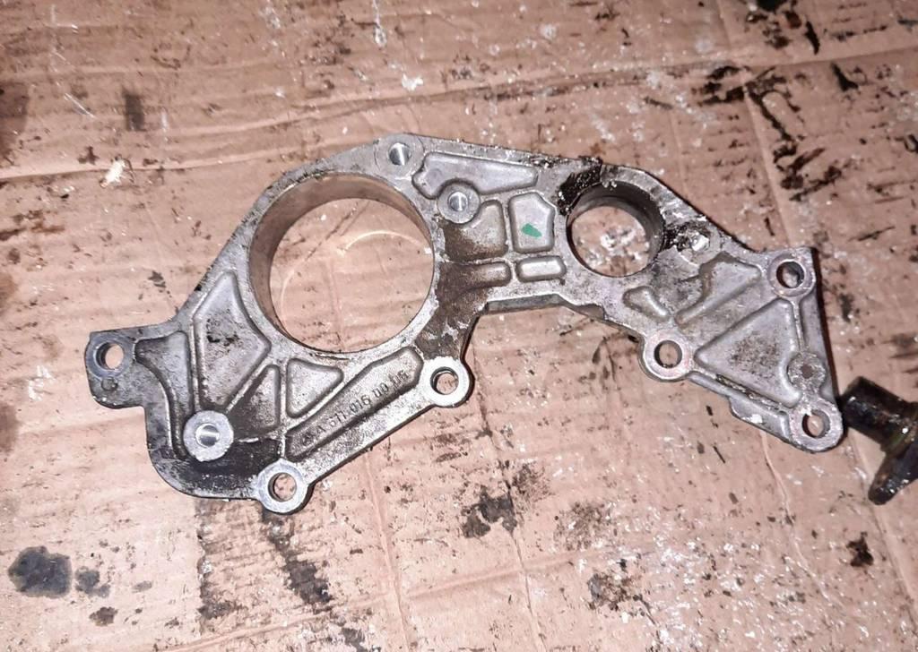 декоративная крышка двигателя Mercedes-Benz M-Класс W163 2000, 2.7 л., дизель, A6110160006, 6110160006 - фото №1