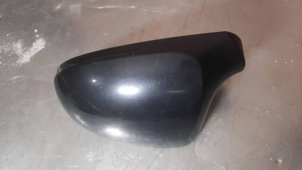 накладка на зеркало Volkswagen Passat B6 2006 - фото №1