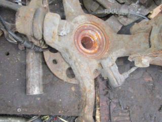 кулак поворотный левый Mercedes-Benz Vaneo W414 2002, 4143300220