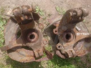 кулак поворотный левый Mazda 3 BK 2003, 1.6 л., АКПП, седан