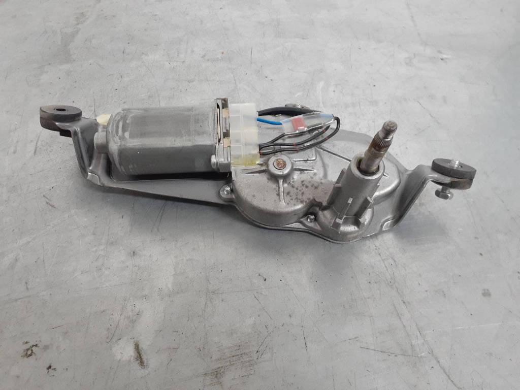 моторчик дворников зад. Mazda 6 GG 2002, G21B67450A - фото №1