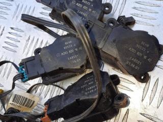 моторчик заслонки печки Mercedes-Benz C-Класс W203/S203/CL203 W203 2002, A2038201642