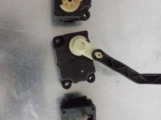 моторчик заслонки печки Opel Signum C 2005, 410474280, 24456174