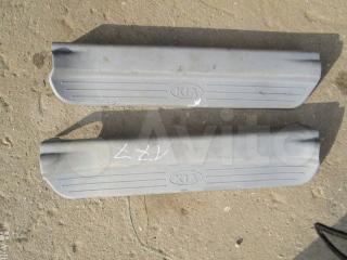 накладка на порог внутренняя Kia Carens 1 поколение [рестайлинг] 2006, 0K2FA68710, 0K2FA68720