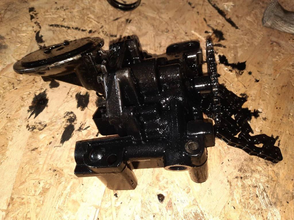 насос масляный Citroen Berlingo 1 поколение (M49) 2000, 1.9 л., дизель, 7941103100 - фото №1