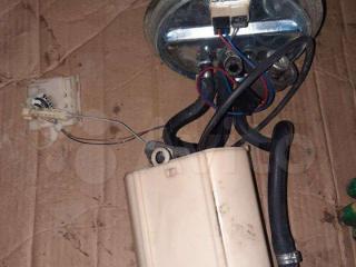 насос топливный Audi A3 8L 1997, 1.6 л., бензин