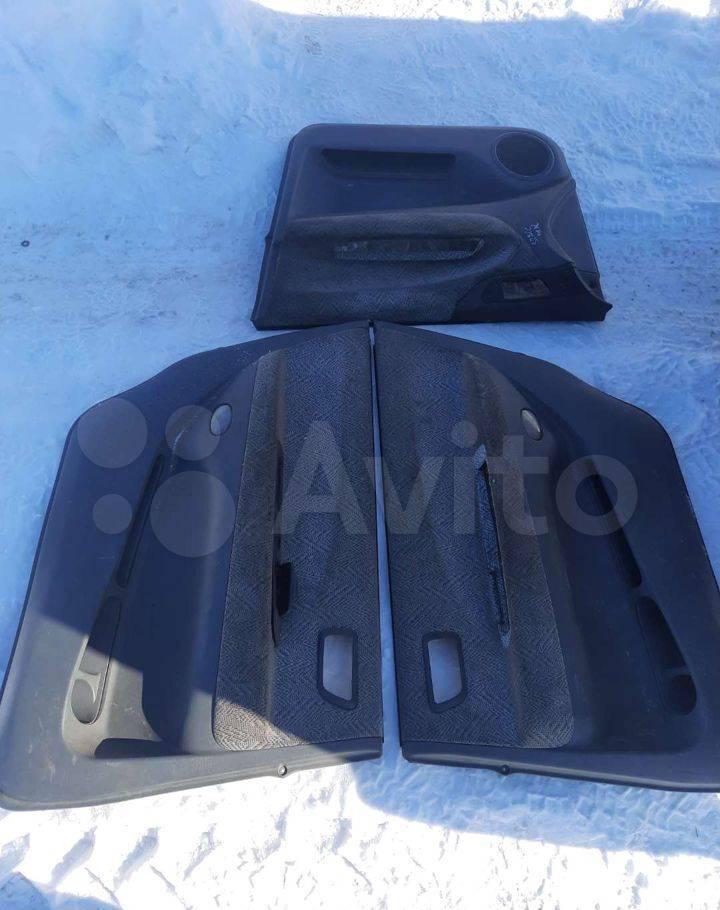 обшивка салона Mitsubishi Space Wagon 3 поколение (Typ N50) 2000 - фото №1