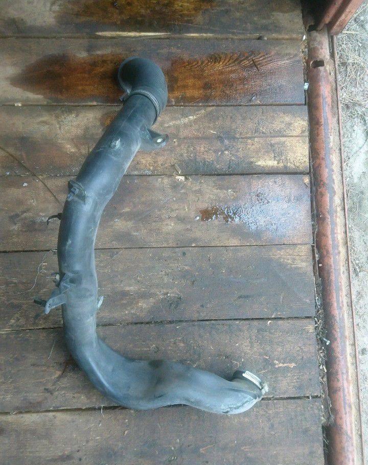 патрубок интеркулера Opel Meriva 1 поколение (A) 2005, 1.7 л., дизель, 13105267 - фото №1