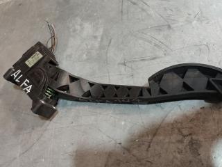педаль Alfa Romeo 147 1 поколение 2002, 1.6 л., 281002380