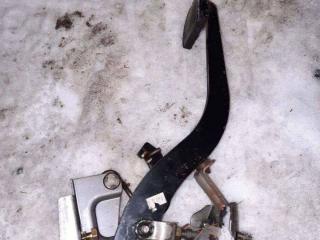 педаль тормоза Mazda MPV LW 2002