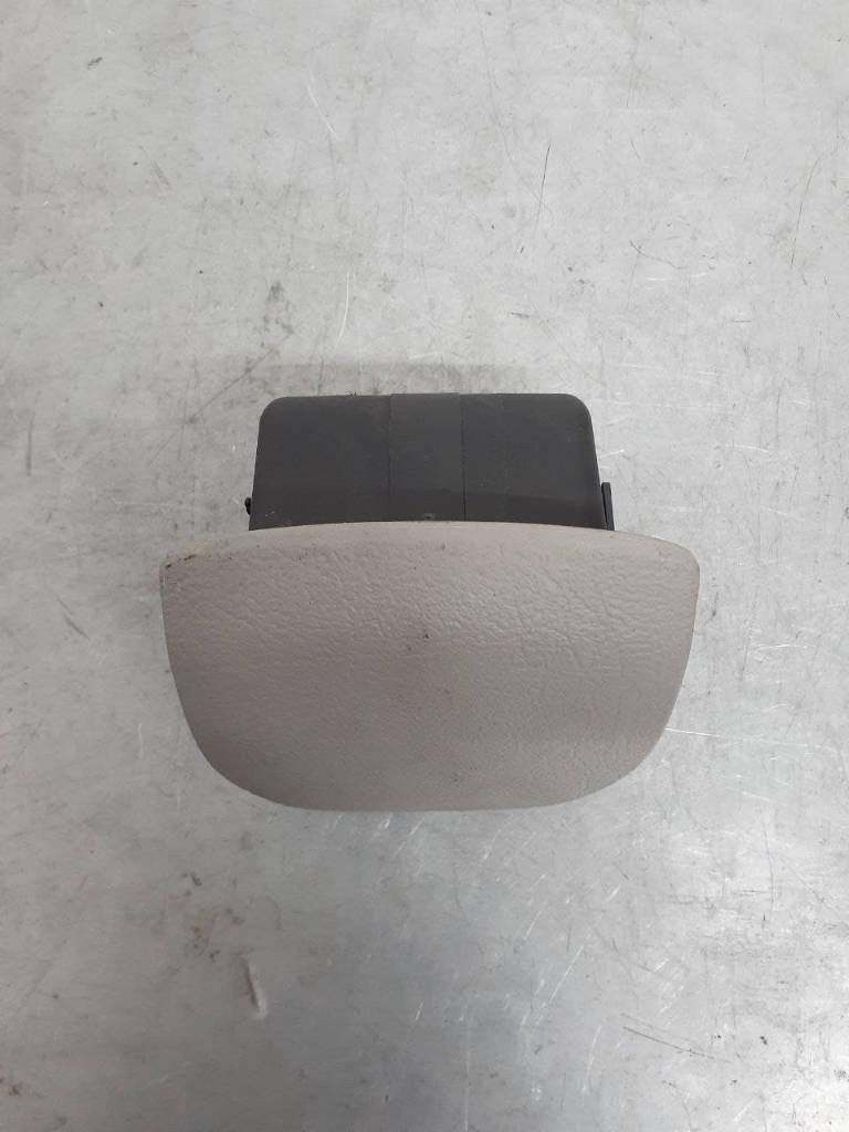 пепельница Citroen C5 1 поколение 2003, 9632614577 - фото №1