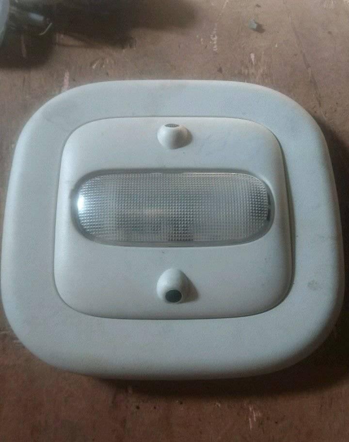 фонарь салона (плафон) Chrysler Sebring 3 поколение 2008 - фото №1