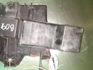 полка аккумулятора Chrysler Grand Voyager 3 поколение 1998, 3.8 л., бензин