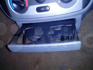 подстаканник Chevrolet Aveo T200 2005, хетчбэк 5 дв.