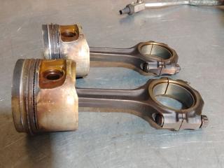 поршень шатун Saab 1999, 2.0 л., бензин, 9165374