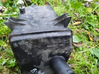 резонатор воздушного фильтра Nissan Primera P12 2002, 3981070938