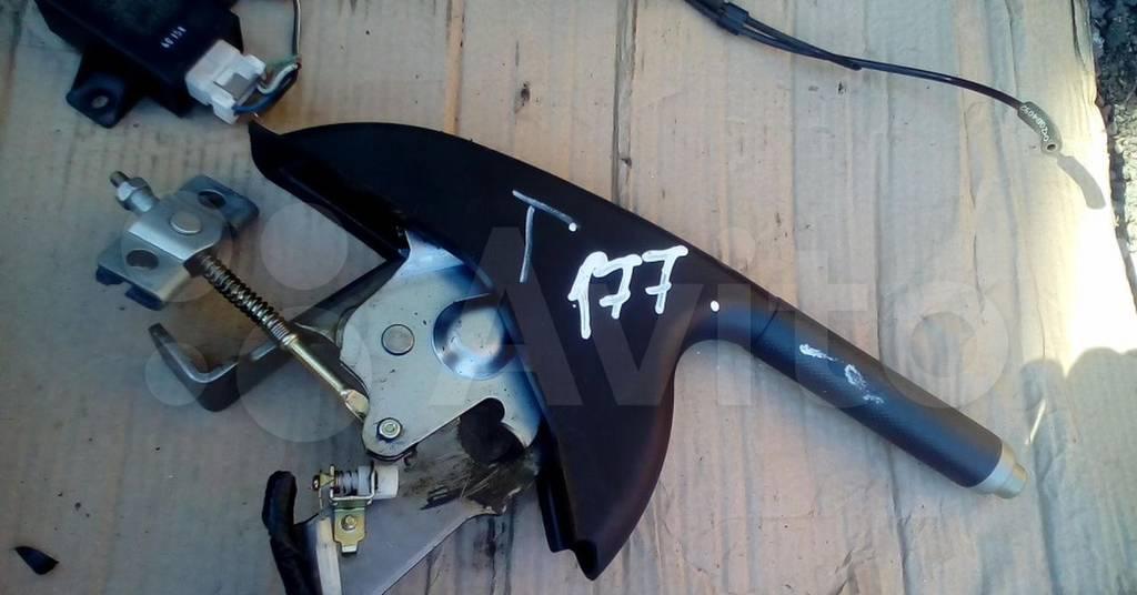 рычаг ручного тормоза (ручника) Honda Civic 7 поколение 2001, 1.6 л., МКПП, седан - фото №1