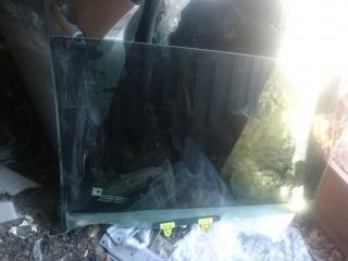 стекло двери задней правой Nissan Almera Tino V10 (2000 - 2003)