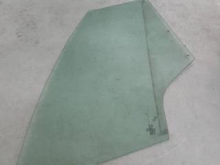 стекло двери передней левой Peugeot 5008 1 поколение 2011, 43R000929