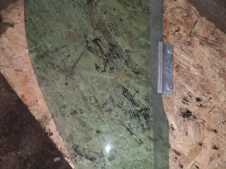 стекло двери передней левой Volvo V40 1 поколение [2-й рестайлинг] 2004