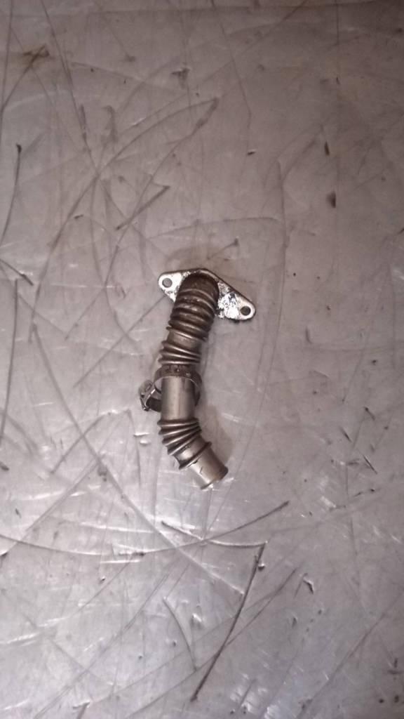 масляная трубка турбины Volkswagen Passat B6 2006, 2.0 л. - фото №1