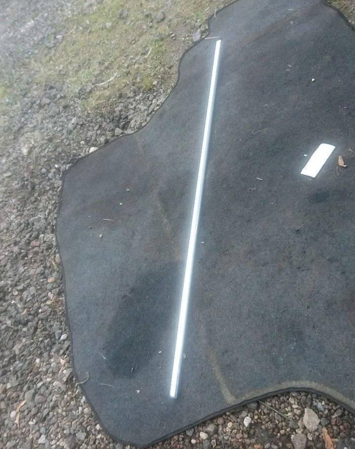 уплотнитель Mini Cooper 2 поколение 2008 - фото №1