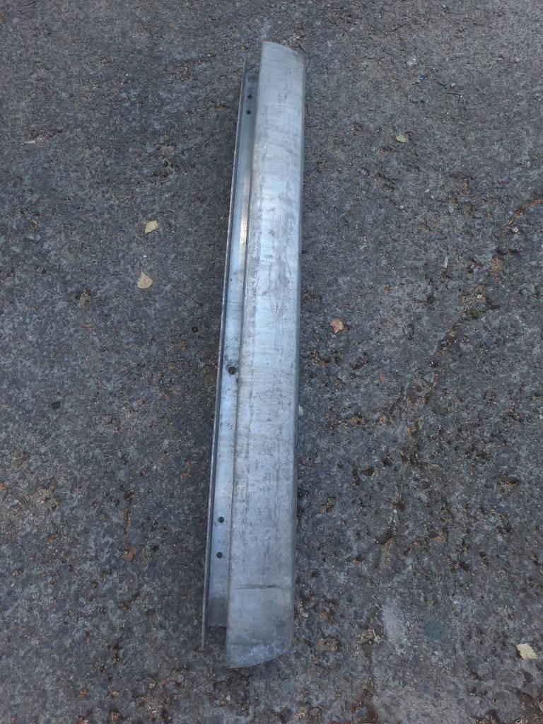 усилитель бампера заднего Audi A8 D2/4D 1997, 4D0807313B - фото №1