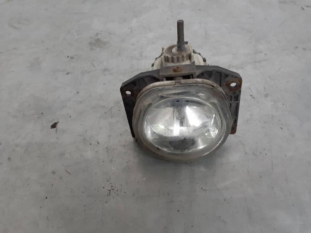 фара противотуманная Citroen Nemo 1 поколение 2012, 1356651080 - фото №1