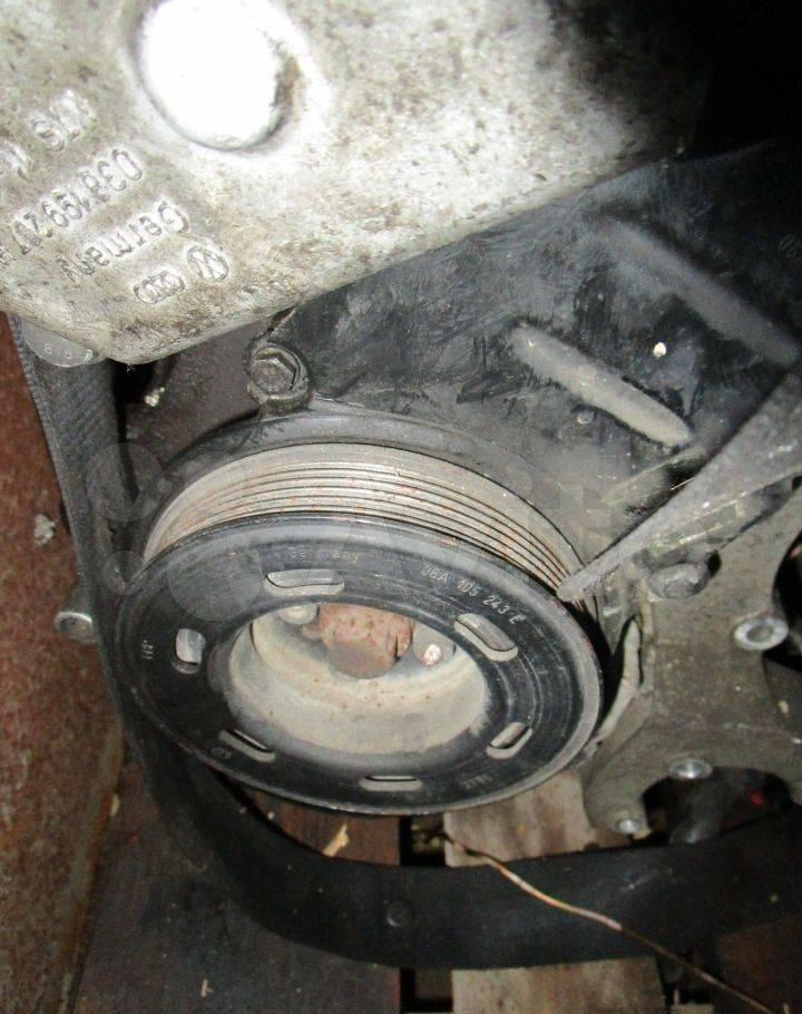 шкив коленвала Volkswagen Golf 4 поколение 1998, 2.0 л. - фото №1