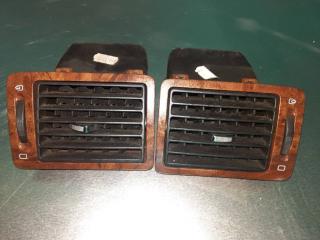 дефлектор обдува салона Peugeot 307 1 поколение 2003, 9634498977, 9634499077