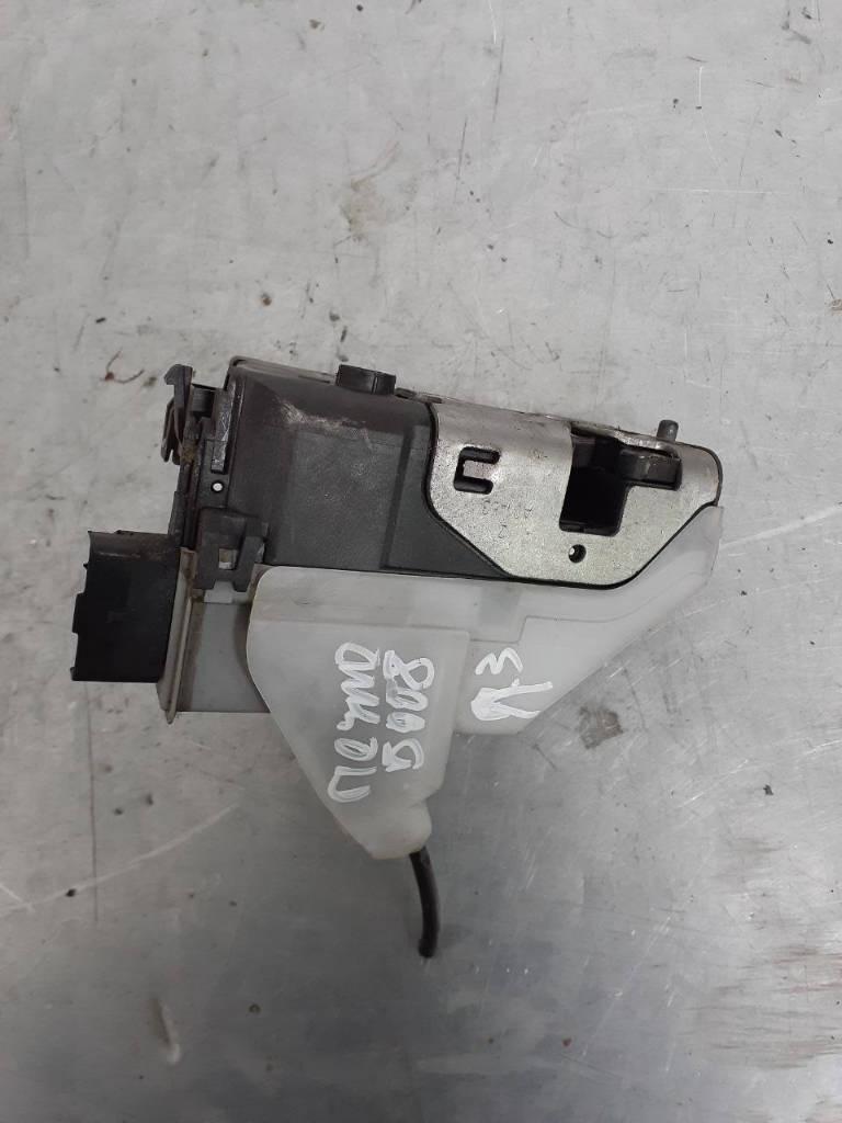 замок двери задней левой Peugeot 5008 1 поколение 2011 - фото №1