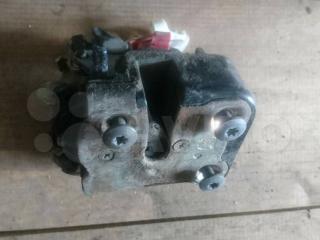 замок двери задней правой Chrysler PT Cruiser 1 поколение 2002