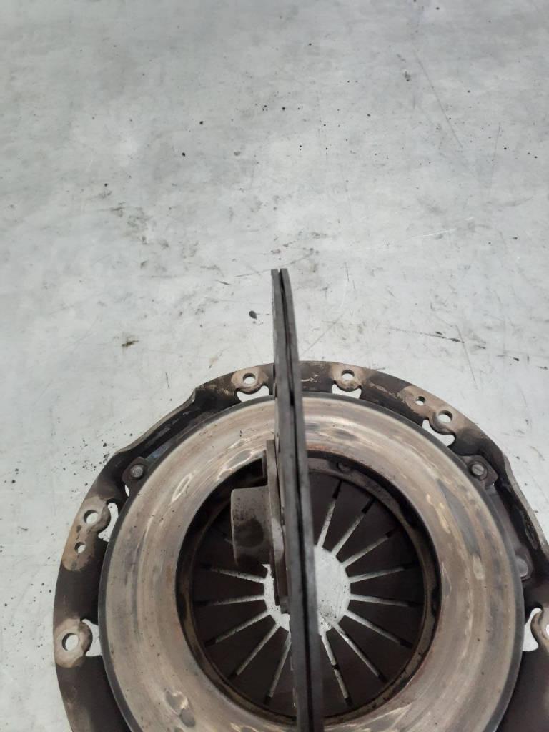 корзина сцепления Nissan X-Trail T30 2004, 2.5 л., QR25DE, бензин, МКПП - фото №1