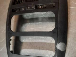 накладка на торпедо (консоль) Dodge Grand caravan 4 поколение 2004, 05009035AA