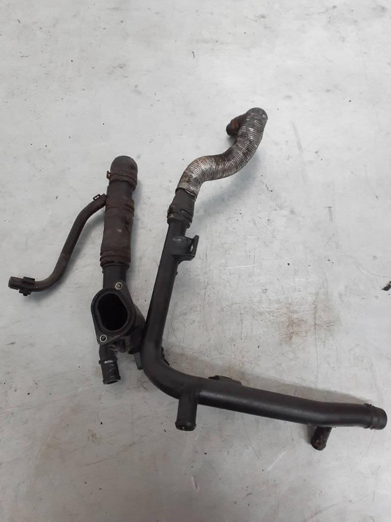 патрубок радиатора Skoda Fabia 2 поколение (5J) 2008, 1.9 л., дизель - фото №1