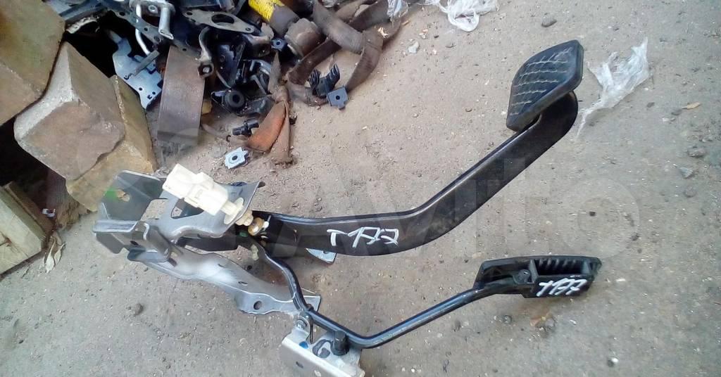 узел педальный (блок педалей) Honda Civic 7 поколение 2001, 1.6 л., седан - фото №1