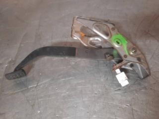 педаль тормоза Toyota Corolla Verso 1 поколение 2003, МКПП