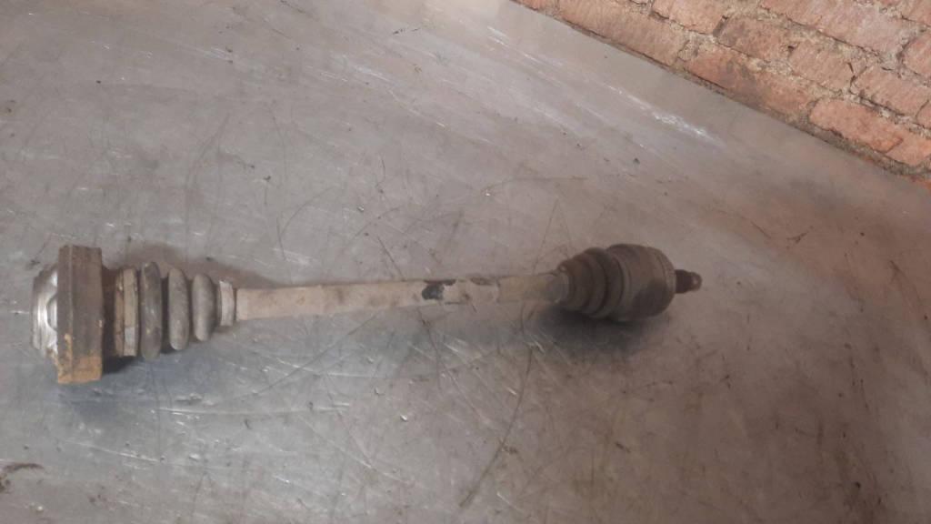 полуось задняя (приводной вал, ШРУС) BMW 3 серия E90/E91/E92/E93 E90 2005, дизель, МКПП - фото №1