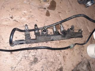 топливная рампа Renault Clio 2 поколение [рестайлинг] 2003, 8200365996