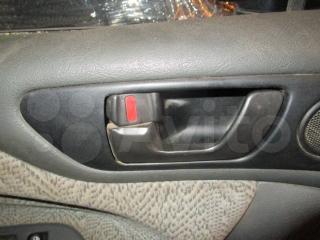 ручка внутренняя передняя левая Mitsubishi Space Wagon 3 поколение (Typ N50) 2000