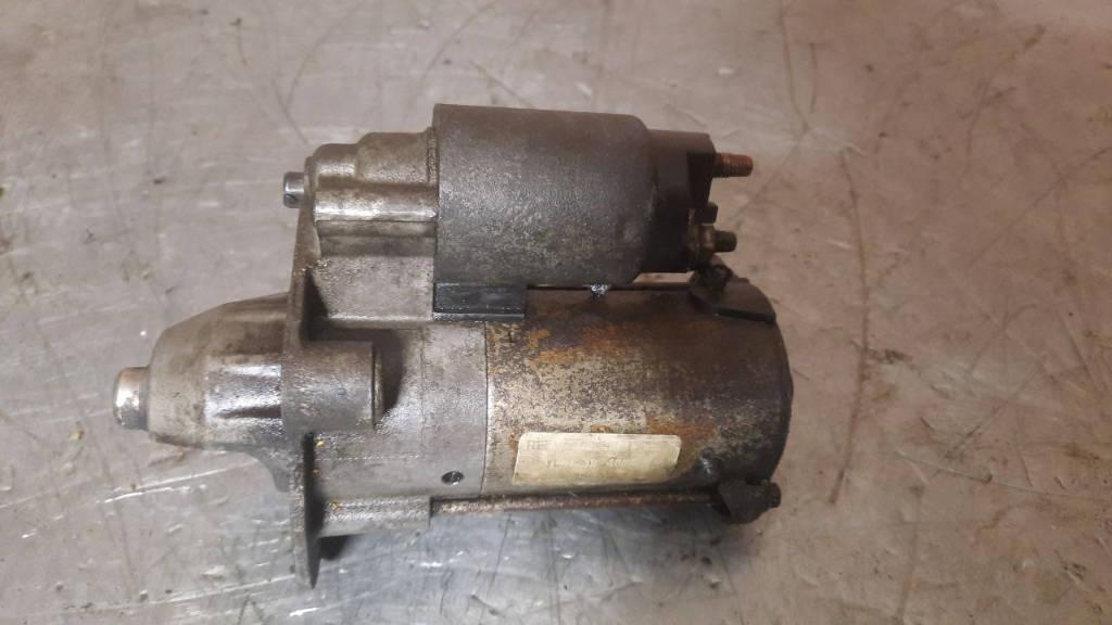 стартер Mazda 3 BK 2005 - фото №1