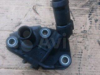 фланец (тройник) системы охлаждения Renault Megane 2 поколение 2005, 8200337841, 8200423361