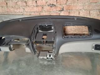 панель передняя салона (торпедо) Nissan Almera N16 2000