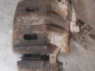 суппорт передний левый Mitsubishi Space Runner 2 поколение 1999