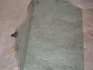 стекло двери задней правой Nissan Primera P12 2003