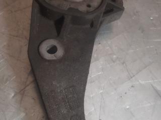 кронштейн двигателя Opel Corsa C 2001, 1.0 л., бензин, МКПП, 13117089, 13143386