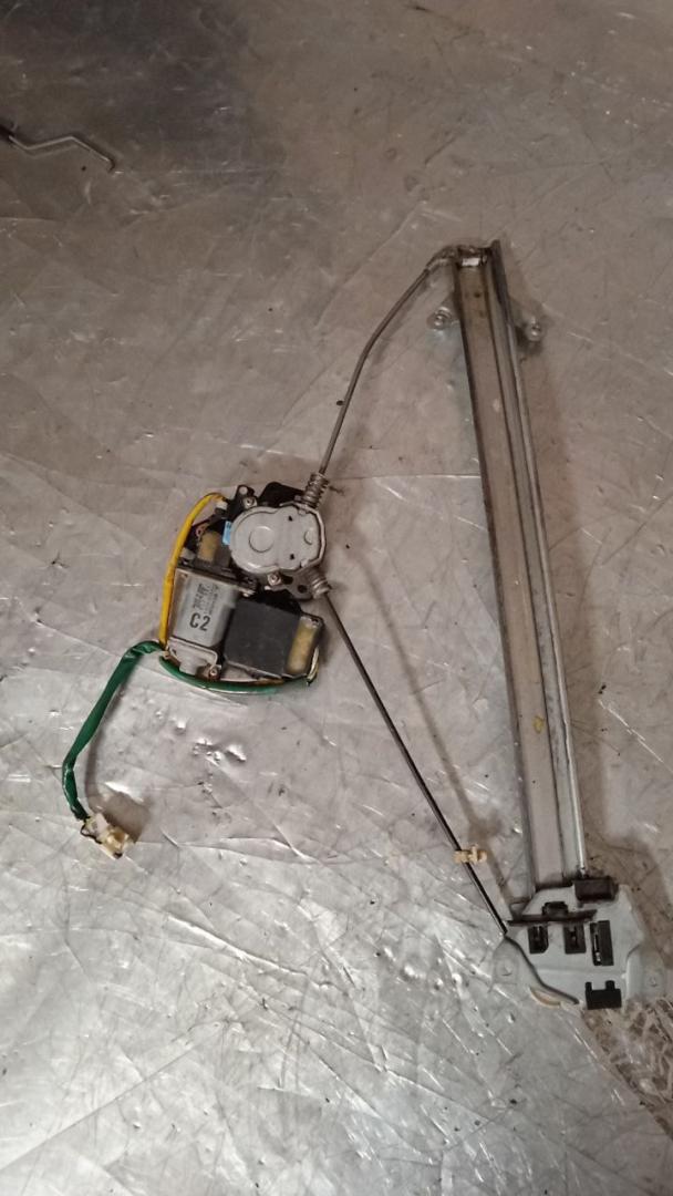 стеклоподъемник передний правый Mitsubishi Space Runner 2 поколение 1999, MR349204 - фото №1